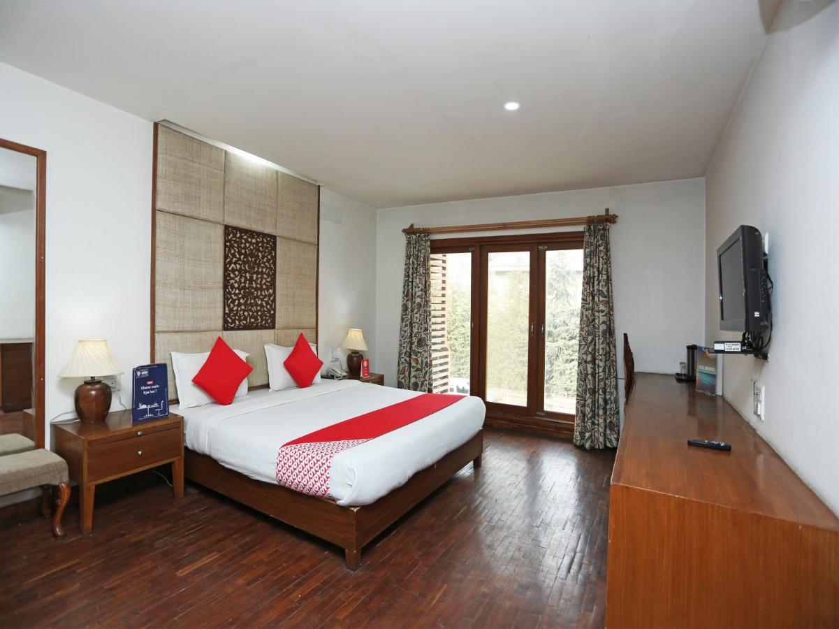 Oyo 27008 Paradise Gateway Hotel Srinagar  Ngoại thất bức ảnh
