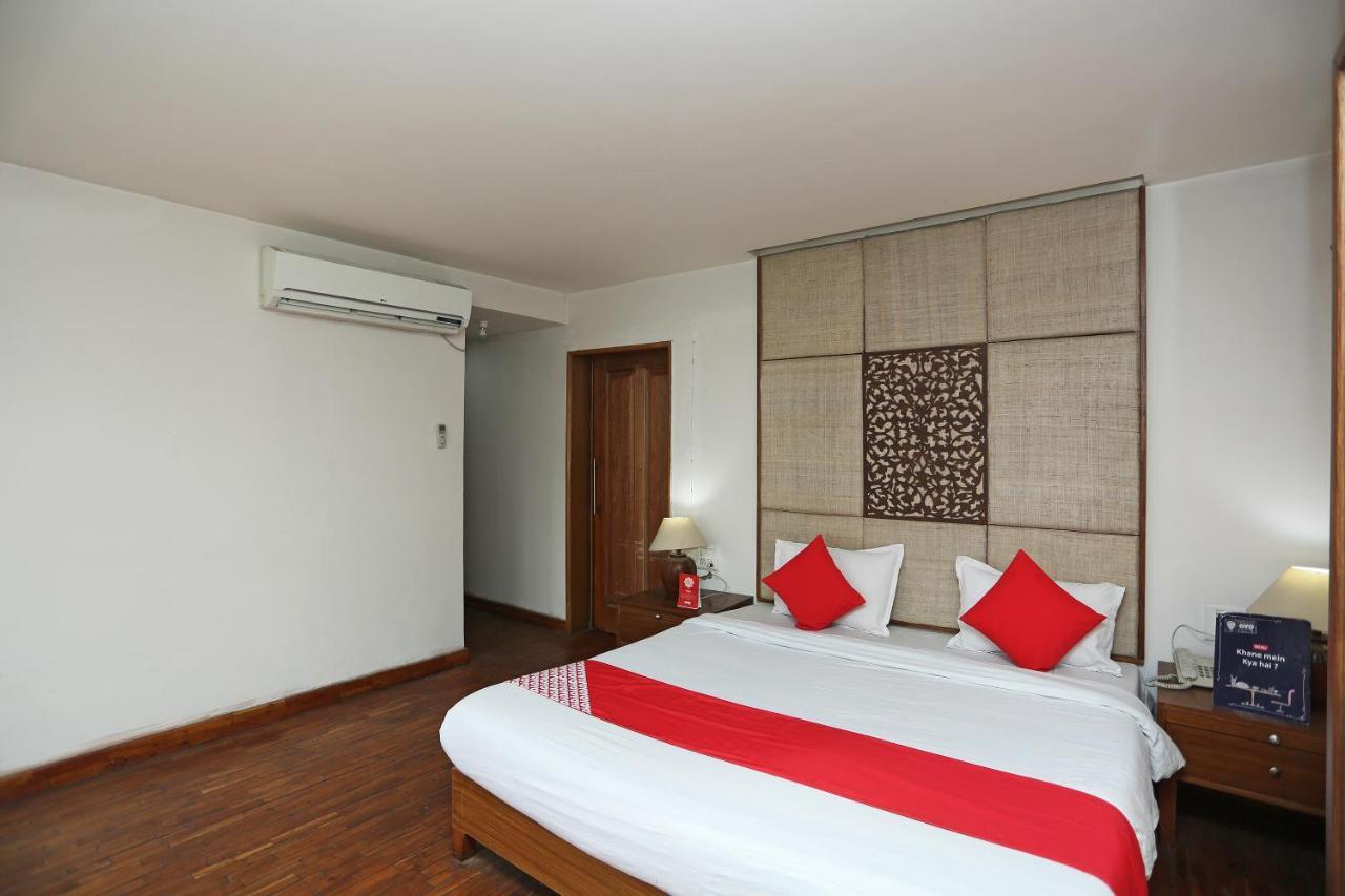 Oyo 27008 Paradise Gateway Hotel Srinagar  Ngoại thất bức ảnh