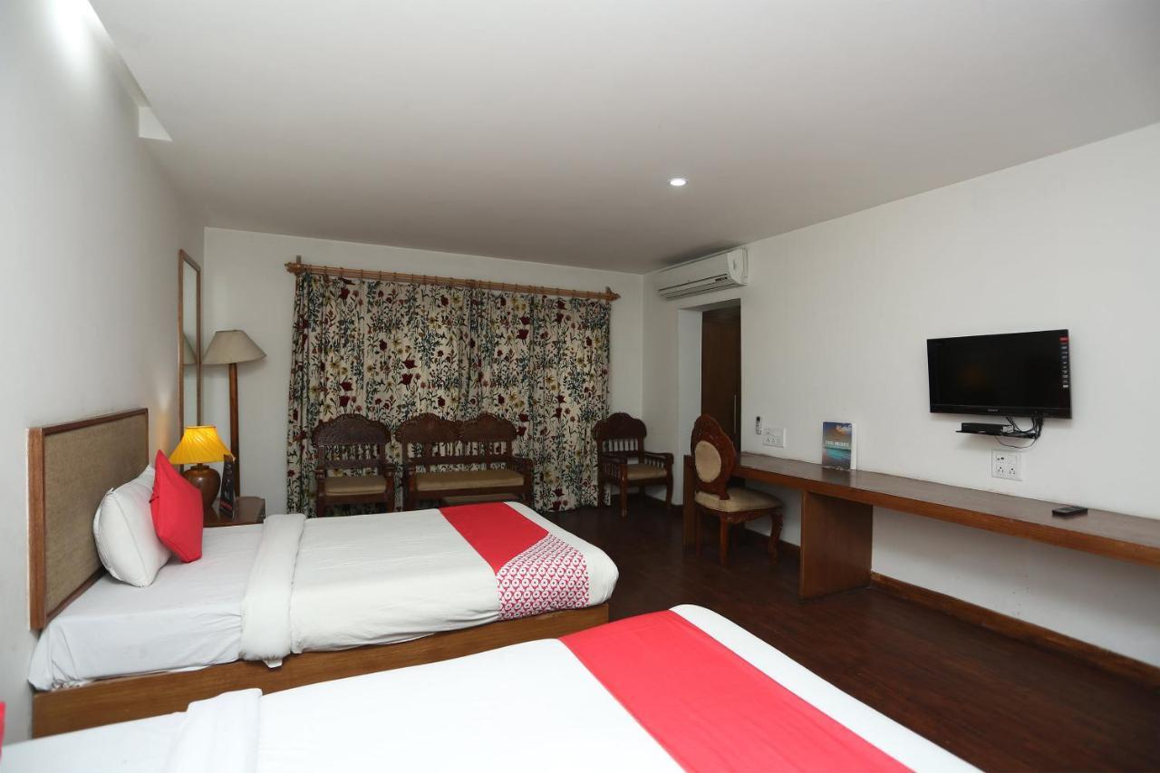 Oyo 27008 Paradise Gateway Hotel Srinagar  Ngoại thất bức ảnh